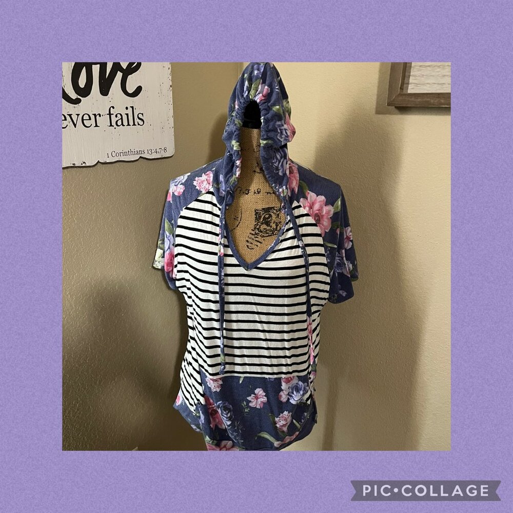 Honeyme short sleeved hooded shirt